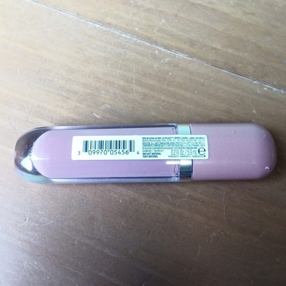 Revlon Ultra HD Vinyl Lip Polish in Act Natural 950 - Picture 2 of 2